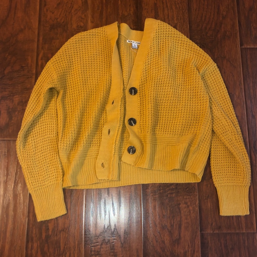 cropped yellow sweater/cardigan!!